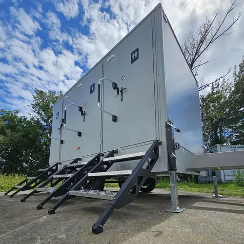 portable trailers with restrooms