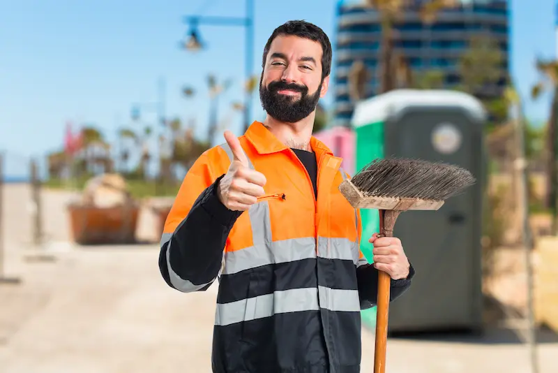 garbage-man-with-thumb-up garbage-man-with-thumb-up