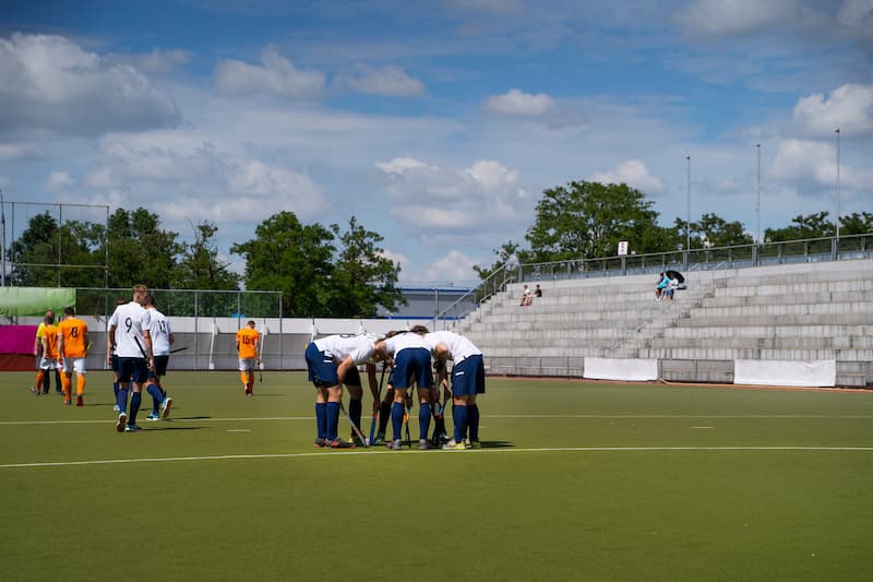 field-hockey-players-tournament-game (1) luxury portable restrooms for sports events