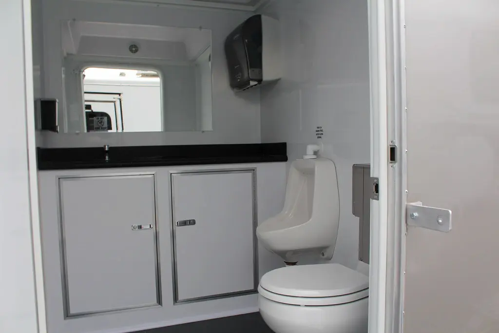 luxury portable restrooms for rent near me